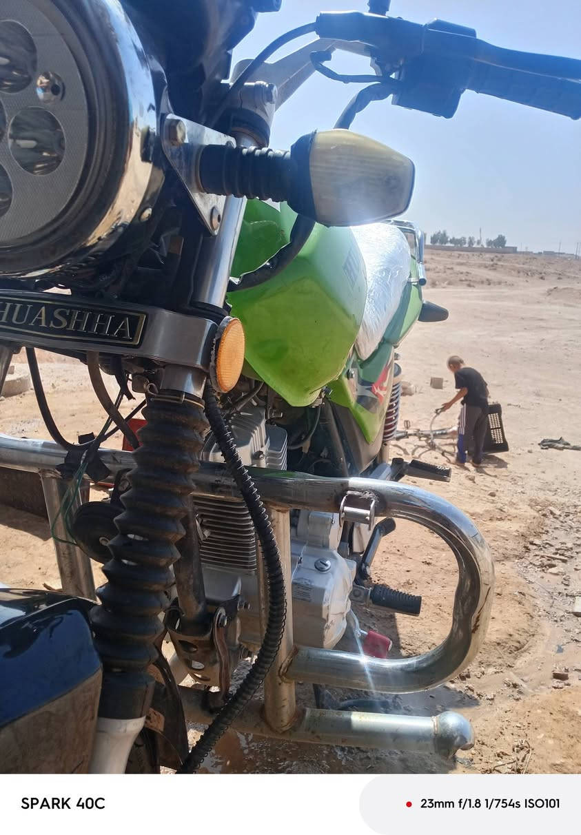 سلام عليكم  هايوشه 2021 محرك مامفتوح وياله فول تايرات جدد طخم رزانه فول لاشمره لا غيره كهربايات كامله بس بي الباتري سلف مايشغل يعوزه باتري البيع او مراوس حسب القناعه والفرق يلعب مكاني العبيدي  *********** شعندك مراوس نزل

نص مكتوب في الصور:
- SPARK 40C 23mm f/1.8 1/754s ISO104
- SPARK 40C 23mm f/1.8 1/991s ISO100
- SPARK 40C
- SPARK 40C 23mm f/1.8 1/754s ISO101
- SPARK 40C 23mm f/1.8 1/538s ISO100
- SPARK 40C 23mm f/1.8 1/925s ISO102