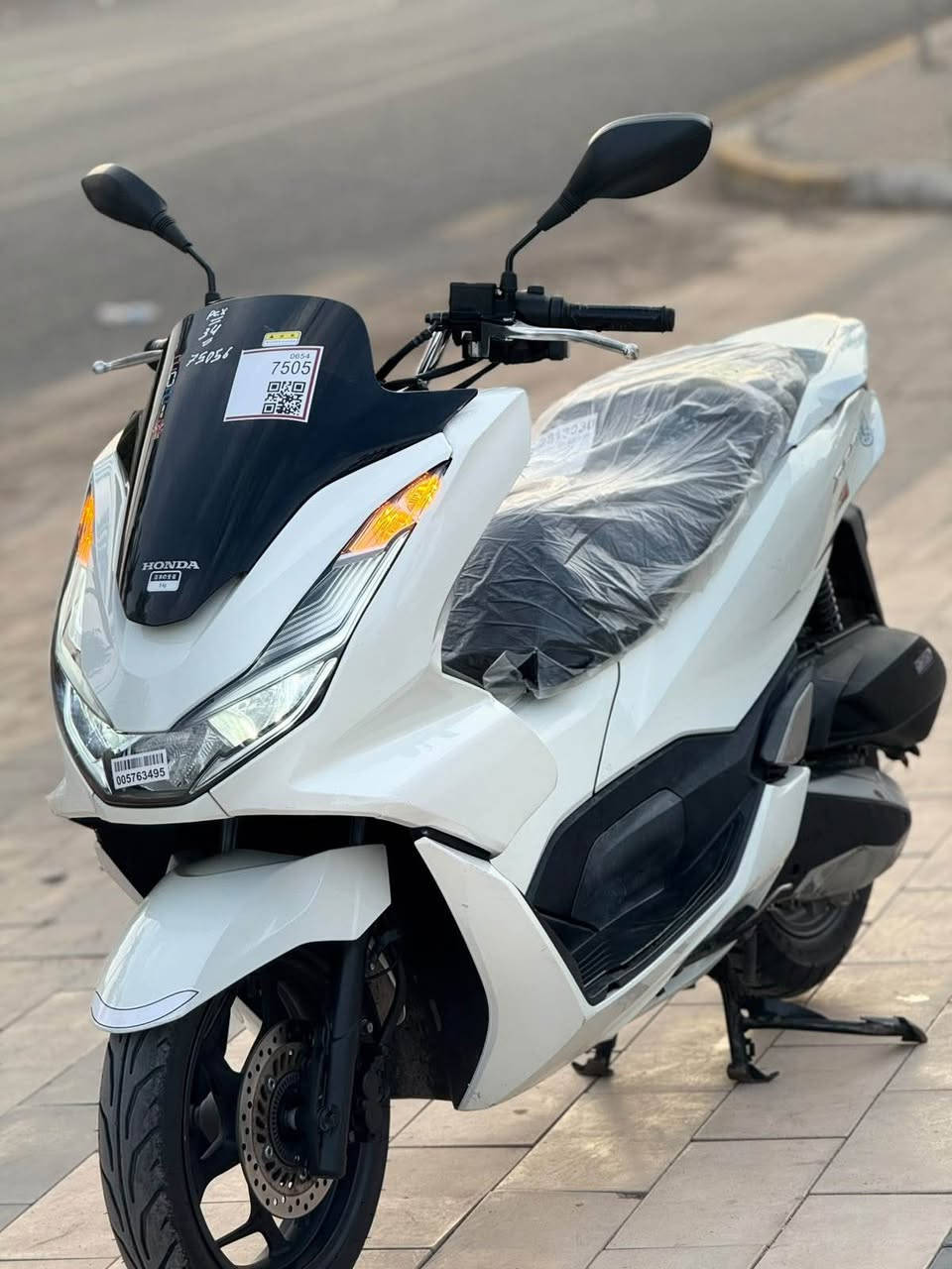 PCX الجيل الرابع • ياباني • مكينة ١٦٠