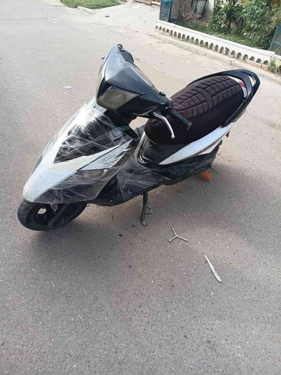 سلام عليكم دراجه ثعلب للبيع دراجه جديده بيه مكينه تشك شك جيب فيتر وتعال شلعه ضعيفه والمعدل تشك كاع كفرات نضيفه ختم واحد بيه بس دشبول عدادات ميشتغل وتخم تاير صدر جديد لاتبخير ولاتنقيص السعر ٦٠٠ وبيه مجال مكان بغداد الشعله الرقم ***********
