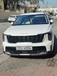 سورنتو ٢٠٢٤ • ماشي ١٠٠ الف • خليجي مكفوله