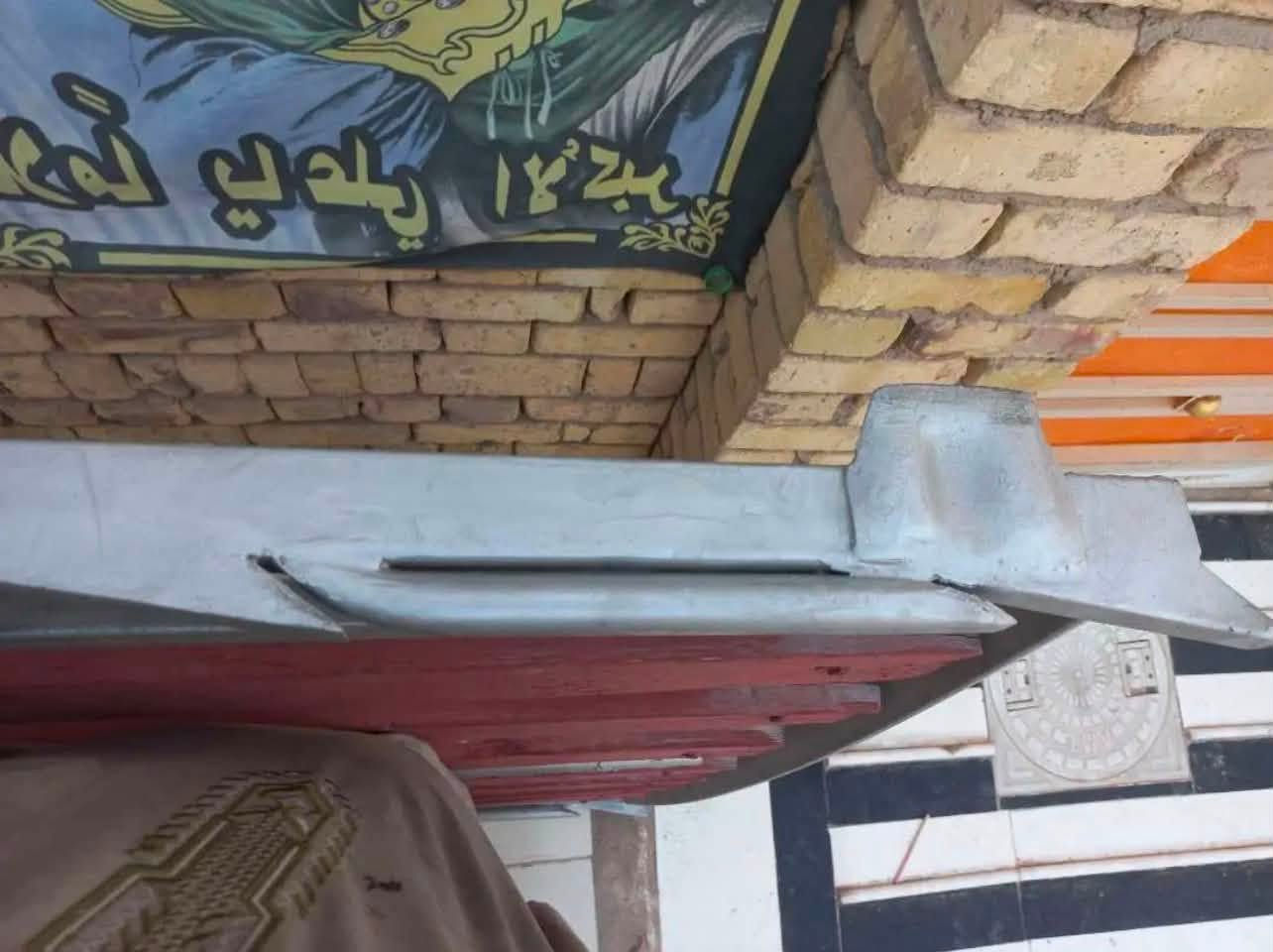 (((((مكلف بلنشررر))))))سيبايه جنازيه مالت النجف سعرها150 وبيها مجال مكان العماره ***********

