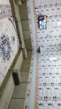 ديوان • نضيف • قليل الاستعمال