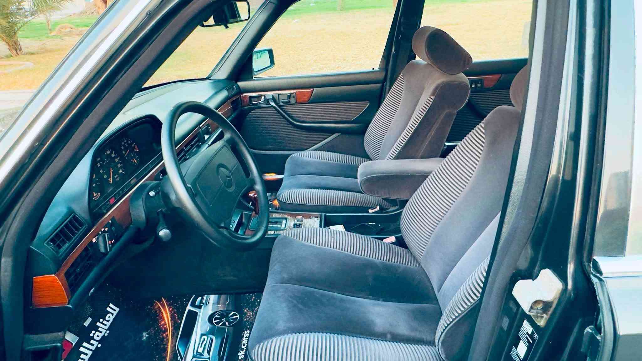 مرسيدس 300SEL 1990
فتحه 

برده دبل هورن 

كراسي امامي وخلفي كهرباء

ايرباك ستيرن

ماسحات لايت اصل وشغاله

تبريد بيانو 

السيارة سكن مصبوغه عام لاحادث ولا كص 

اصولية عراقية اصلها رقم صدامي وجددته لا نقل  ولا دخول جديد

جاهزة وحلوه مثل الصور

مكاني بغداد الكرخ قرب مجمع النسيم

السعر 13.500$

***********
