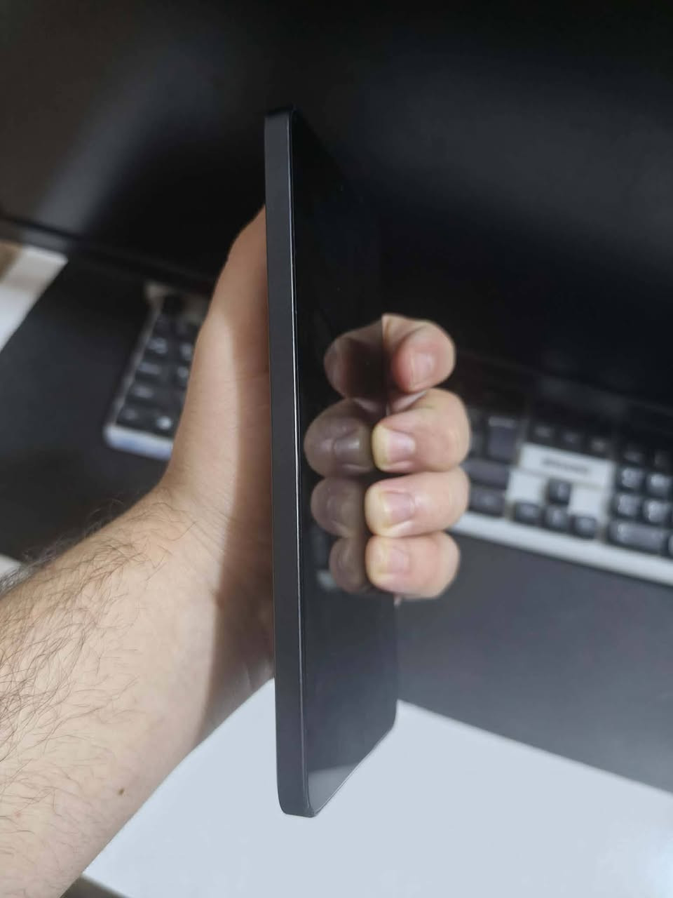 للبيع جهاز poco f6
الشاشة AMOLED بحجم 6.67 بوصة
​الدقة: 1.5K (1220×2712 بكسل)
​معدل التحديث: 120Hz
​المعالج: Qualcomm Snapdragon 8s Gen 3
​نظام التشغيل: Android 16 وراح يجي تحديث اندرويد 17
​الذاكرة الداخلية: 512GB
​الرام : 12GB

الجهاز نضيف كلش بس بي ضربات بلشاصي فقط

سعر الجهاز 350 وبي مجال

مكاني ديالى الغالبية
للتواصل خاص
أو على الواتساب ***********
متوفر توصيل لجميع المحافظات
