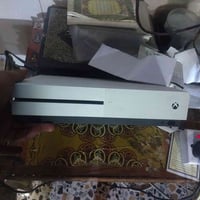 بلاي للبيع فقط عطله كارت شاشه 40 الف , وعنواني بالشعب 07719237485