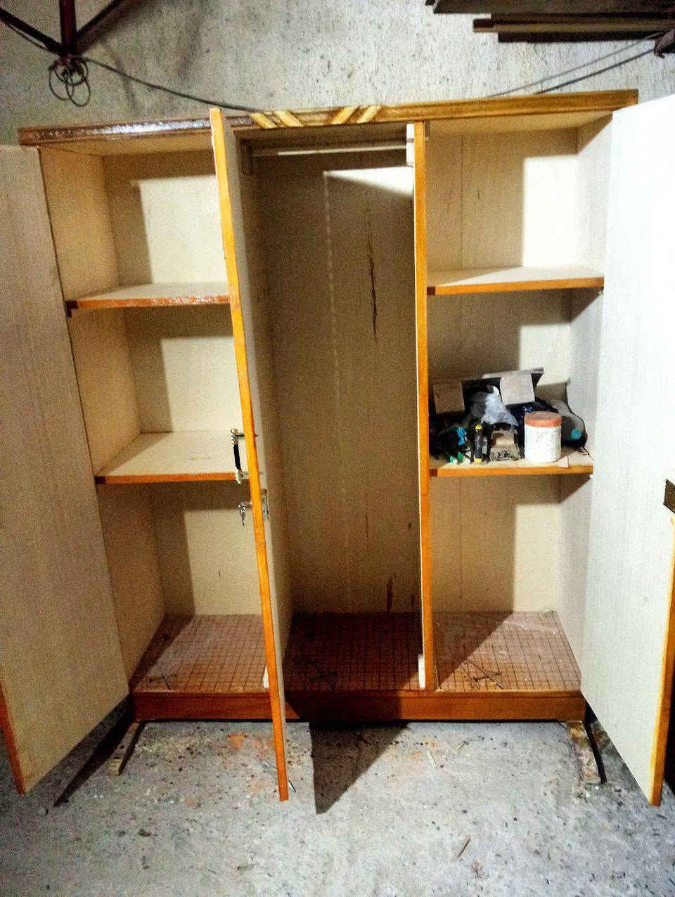 كنتور ثلاث بيان درجه اولى صاج اربعه قفاله يدات اصليه رفوف مرتب جديد قضاء الموفقيه مكاني الاستفسار ***********
