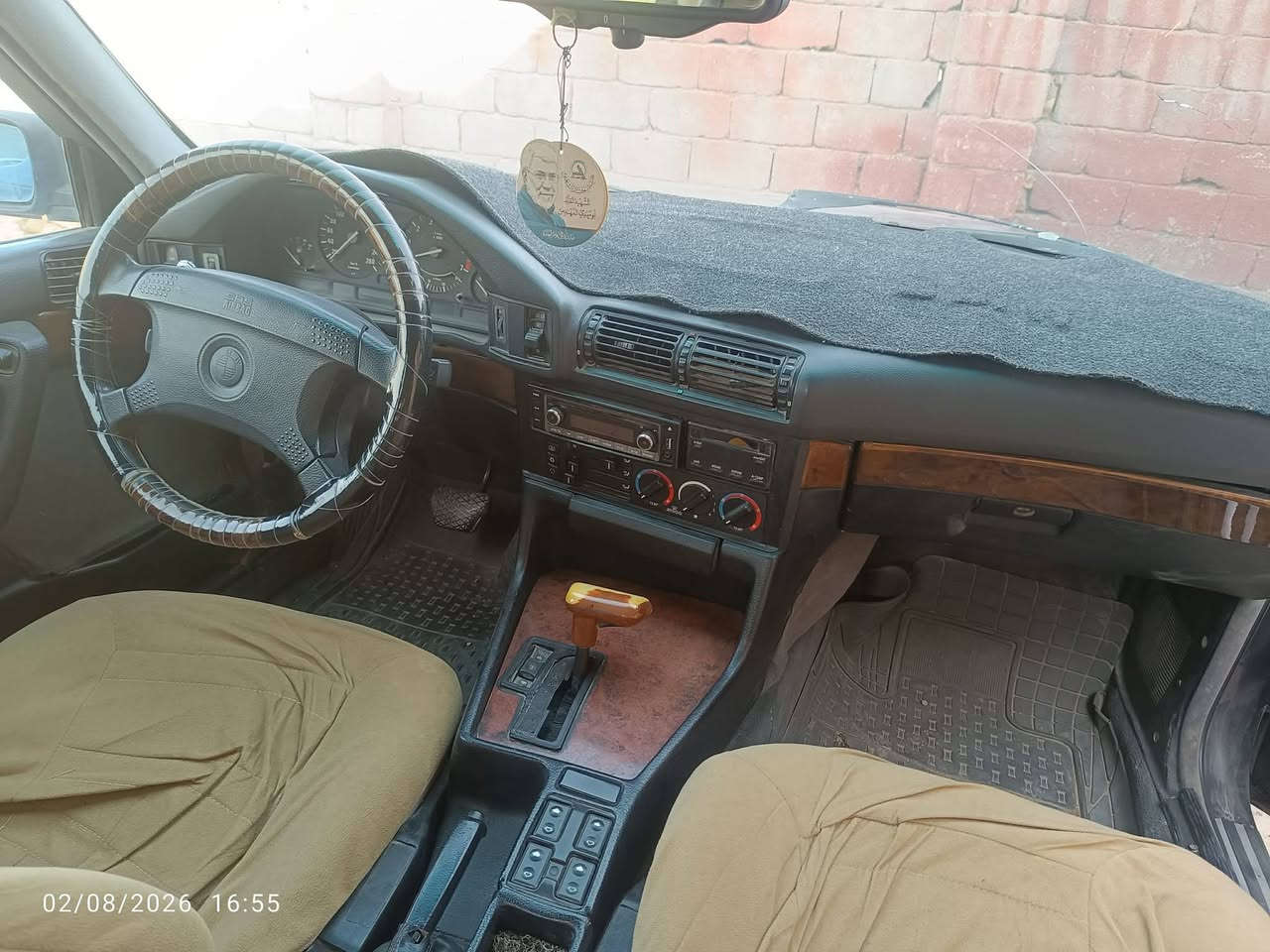 بي ام 525  موديل ٩٢  بأسمي تريد تحويل تريد وكالة جاهزة ونظيفة حدادية تخم تاير جديد تبريد شغال باتري جديد كير جديد  اي نقص مابيهة فقط خيط تبخير بالمحرك السعر ٥٥ وبيهة مجال . مكاني ذي قار  ناحية المنار ( الحمّار ) 
للاستفسار مراسلتي او الاتصال ***********
