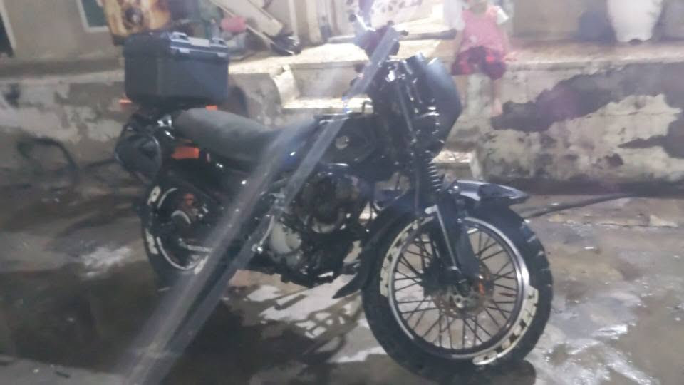 للبيع قفاز سازوكي بدون اوراق فول تزويد يدات هارلي دفسون دروعة ابلاجكتورات كامرة امامي خلفي ساعة شحن طاقة شمسية تايرات جدد نقصهة دسكات امامي وكلجاتهة ضعيفه مكينة امبدل بيهة ولفات فقط نكرة ابكول وقت المكان كربلاء الجاير حي الكرار ***********السعر ٩٠٠ بيهة مجال جدا بسيط كربلاء, العراق
