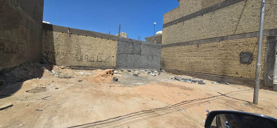 اسلام عليكم قطعه ارض البيع 200 م  في مجمع سيد سماعيل   قريبه على شارع العام واجها 16 نزال12 الستفسار على رقم *********** لكيشن موجود ادزه الك على واتساب سعر خاص
