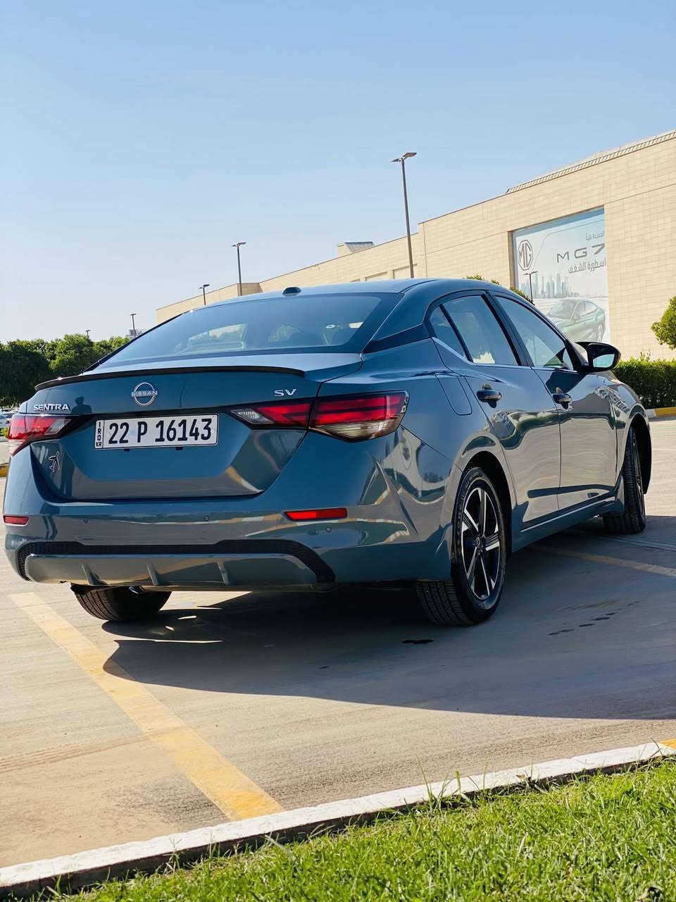 Nissan sentra 2024 SV 
‎                                     ( سعری:122 وەرەقە )
‎نیسان سێنترا 2024 
‎مواسەفات SV 
‎بەسمە ، ڕادار ، حەساسە ، ئیکۆیە 
‎25 هەزار ڕۆیشتیە 
‎دوو پارچەی سبوخە بۆنید ، چاملخ سەکن 
‎کەمەک ناوی گرتیە 
‎سەقفی دوو سێ جێ قۆپی هەیە 
‎ئەرباگ بەس سوکان سیستەمە 
‎شوێن هەولێر 
‎ڕەقەم تەلەفۆن : *********** 
‎ڕەقەم شانسی :
‎ 3N1AB8CV4RY225984 أربيل, العراق

