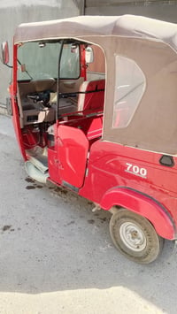 تكتك للبيع موديل21 رقم وسنويه تكتك خير من الله بس يراد الهه تعديلات شو...