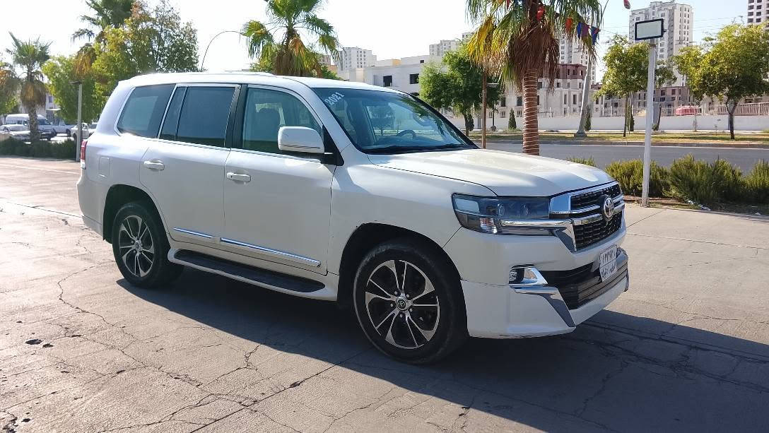 TOYOTA Land Cruiser 😍✈️
Model 2011💐
سەیارەکە رەقم دهۆکە  درع 🛡️ بوه درعه کەی لێ کراوتەوە  مکینە گازە 8 پستۆن  مكينه كه زەمانی ٦ مانگ لەگەڵە سەیارەکە زۆر جوان خاوێن توند تۆڵ یەک دینار مسرف تیانیە گێر مکینە ئەکسل بەشەرت 💐🥰پارچە رەشە لەسەر ساخە پشت پێش کەپسە 💐
نرخ خوار هەموو بازار 2 دفتەر 
ژمارە مۆبایل ***********
شوێن کۆیە كويسينجاك, أربيل
