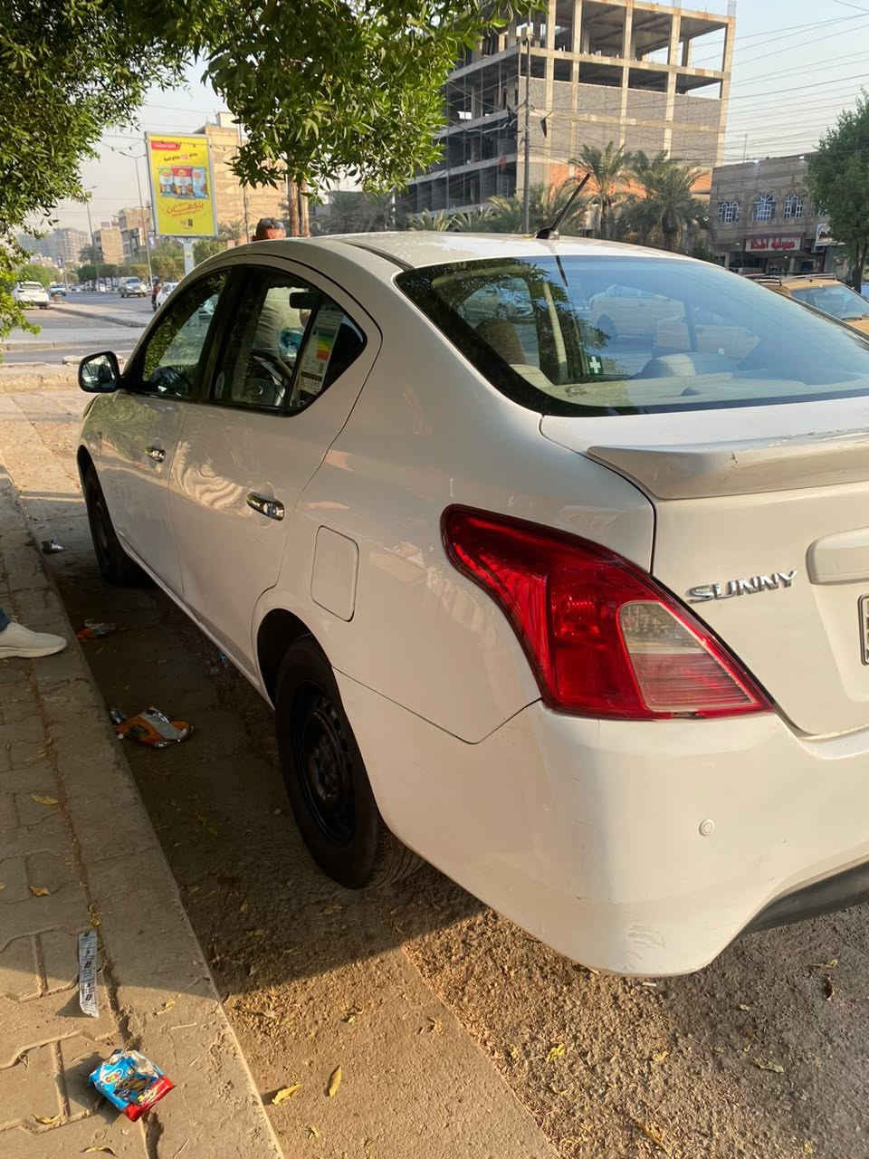 السلام عليكم نيسان سني هندي بليتة زركة بيها صبغ ربع باب السايق وربع باب خلفي السايق وبيها بارد السياره رقمها أربيل السعر ٩٠وبيها 
مجال بسيط حق الجيتك ***********
