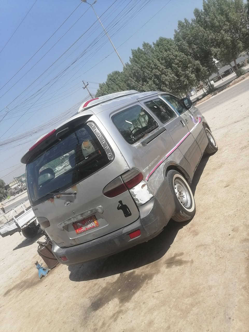 السلام عليكم سياره ٢٠٠٧ اصل سياره جاهزه من مكينه لاتبخير ولاتنقيص صدر جديد تخم تايرجديد كاردن كله نزلته للكاع صلايب وشيال جديد كلج جديد بس الكير الخامس يفلت وبيه خياسات بالكاعيه مطلبوه غرامات مليونين وستميه ابيع صافي ٣٥ وبيه مجال للعلم معامله كامله حته هزه مهزوزه بس تدفع غرامات وترقم اني ماعندي واريد ابيعه مكاني بابل القاسم *********** /***********
