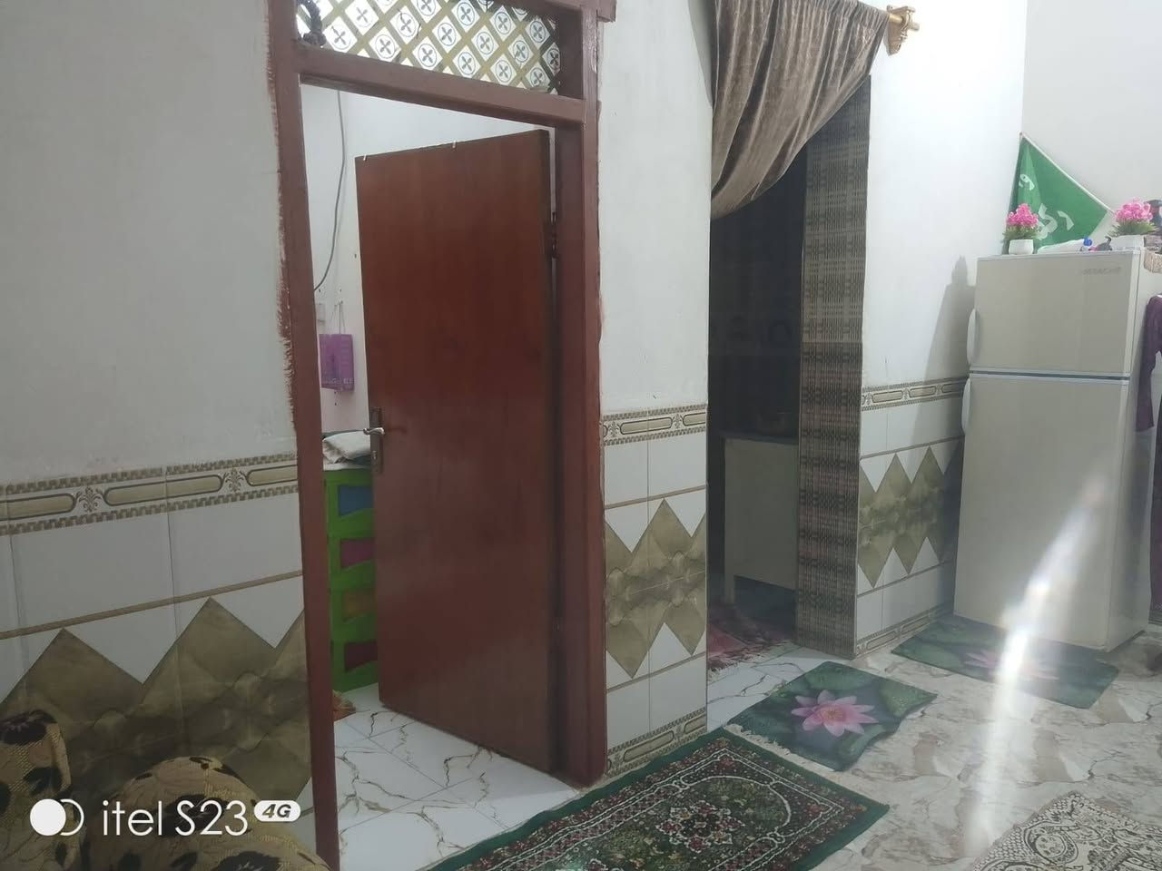 السلام عليكم بيت للبيع زراعي في حامي ال شمال قرب المجمع السكني  مساحته 115
والسعر 50مليون هاي صوره وتفاصيله ورقم صاحب البيت *********** 
اني. مكلف. بالنشر
