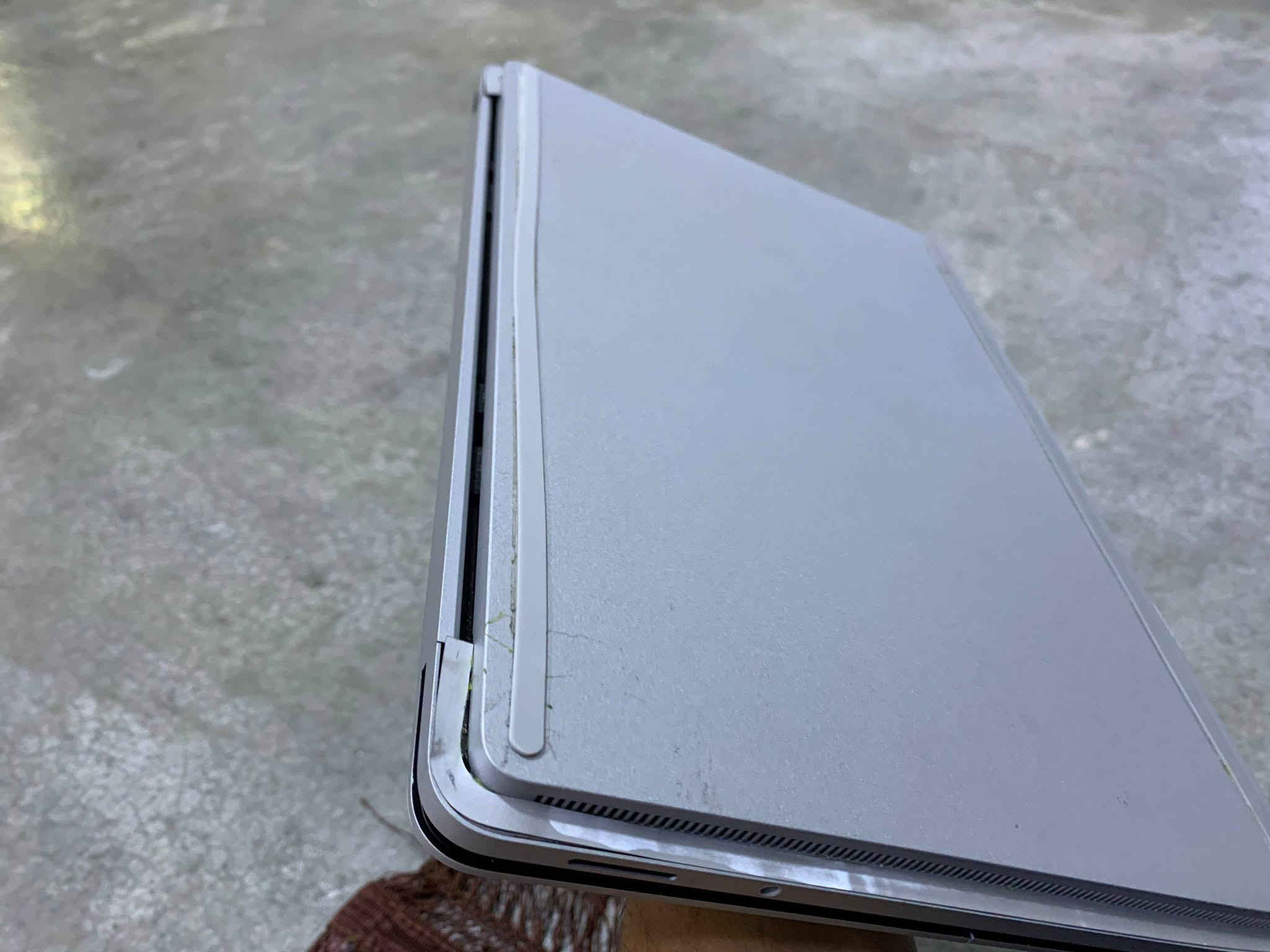 Microsoft Surface Studio RTX3050 TI 4GB
لابتۆپ بۆ فڕۆشتن 💻

پڕۆسێسەر: Intel Core i7-11370H (نەوەی 11)

ڕام: 16GB

هارد: 512GB SSD

کارتی گرافیک: RTX 3050 Ti 4GB

شاشە: 14.4 دیجیتاڵ تاچ 120Hz لەمس

تەندروستی پاتری: %78.7

دۆخی ئامێر: زۆر پاکە، تەنها شوێنی ڕەبری لایەنی هەیە (لە وێنەدا دیارە).

باشە بۆ: بەرنامەکانی ئەندازیاری، دیزاین، مۆنتاژ و یاری.

📍 شوێن: کەلار 📞 پەیوەندی: *********** 💰 نرخ: 630$

نص مكتوب في الصور:
- System > About Storage 477 GB 55 GB of 477 GB used Graphics Card 4 GB Multiple GPUs installed Installed RAM 16.0 GB Processor 11th Gen Intel(R) Core(TM) i7-11370H @ 3.30GHz 3.30 GHz Rename this PC DESKTOP-ERSAHUE Surface Laptop Studio Copy Device specifications Device name DESKTOP-ERSAHUE Processor 11th Gen Intel(R) Core(TM) i7-11370H @ 3.30GHz 3.30 GHz Installed RAM 16.0 GB (15.8 GB usable) Device ID 43968FA4-DEEB-4B61-95F3-D50F859DF593 Product ID 00330-66940-87442-AAOEM System type 64-bit operating system, x64-based processor Pen and touch Pen and touch support with 10 touch points Copy Related links Domain or workgroup System protection Advanced system settings Windows specifications Edition Windows 11 Pro Version 23H2 Installed on 8/14/2023 OS build 22631.6199 Experience Windows Feature Experience Pack 1000.22700.1108.0
- Battery report
- COMPUTER NAME	DESKTOP-ERSAHUE
- SYSTEM PRODUCT NAME	Microsoft Corporation Surface Laptop Studio
- BIOS	23.101.143 08/14/2023
- OS BUILD	22621.1.amd64fre.ni_release.220506-1250
- PLATFORM ROLE	Mobile
- CONNECTED STANDBY	Supported
- REPORT TIME	2026-09-11 11:05:00
- Installed batteries
- Information about each currently installed battery
- BATTERY 1
- NAME	SurfaceBattery
- MANUFACTURER	SMP
- SERIAL NUMBER	0029064209
- CHEMISTRY	LION
- DESIGN CAPACITY	56,310 mWh
- FULL CHARGE CAPACITY	44,360 mWh
- CYCLE COUNT	556