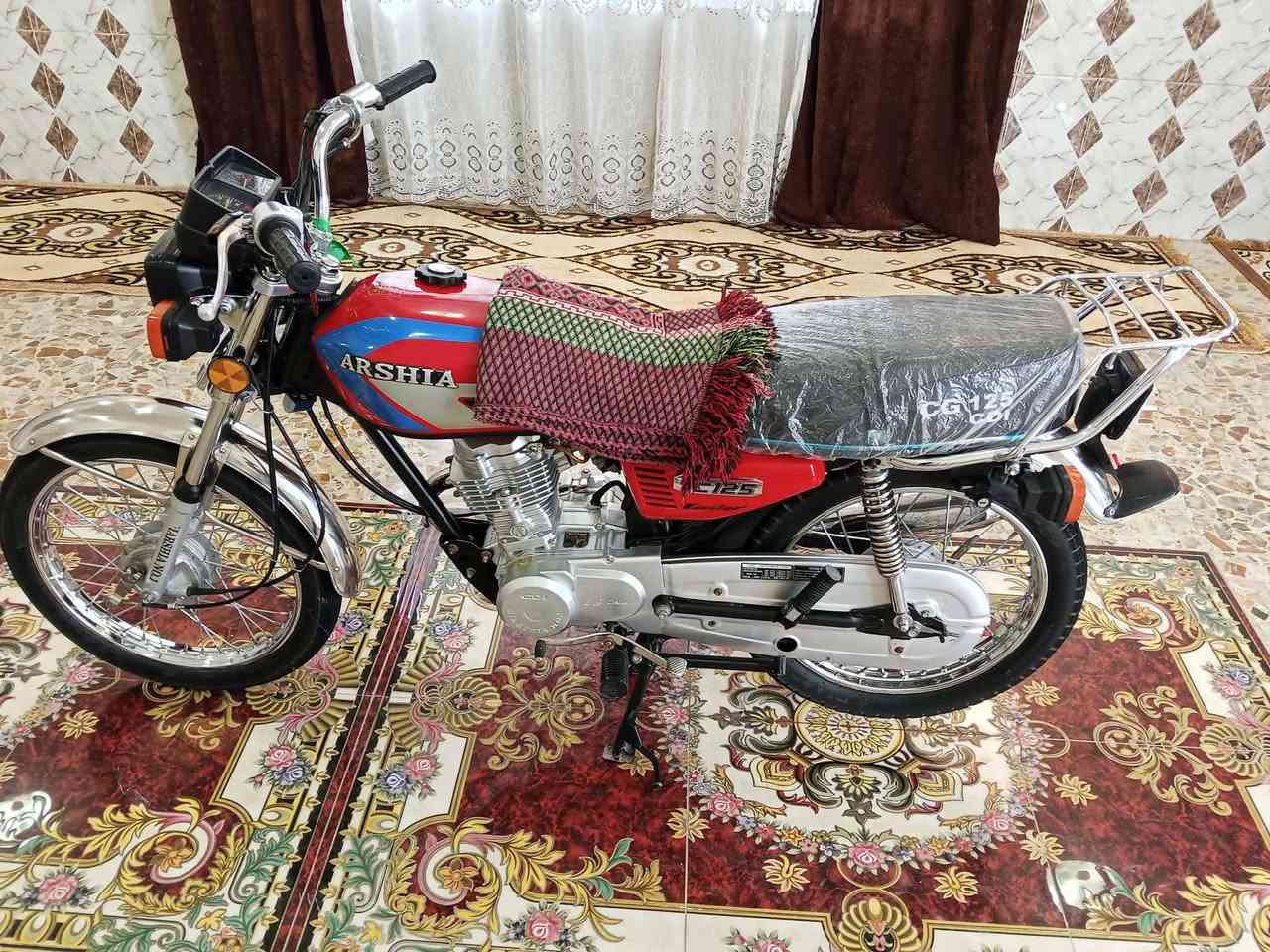 دراجه ارشه للبيع نضافههه فول السعر 575 وبيهه مجال رقمي ***********
