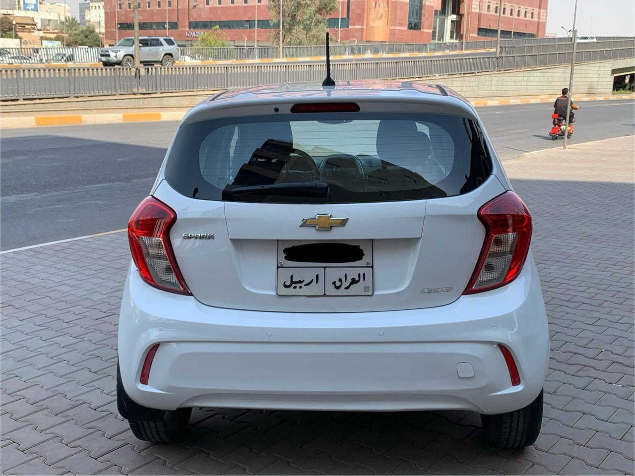 Chevrolet spark 2016
چوار پارچە و ساردە کوتەک ، تەبرید بێ کێشەیە و گێر و مەکینە نەکراوەتەوە و بەشەرت  هەزەو و سەنەوی بەسەر چووە و داوای 75 وەرەقە دەکەم و مەجالێکی برایانە.
ژمارە: ***********
