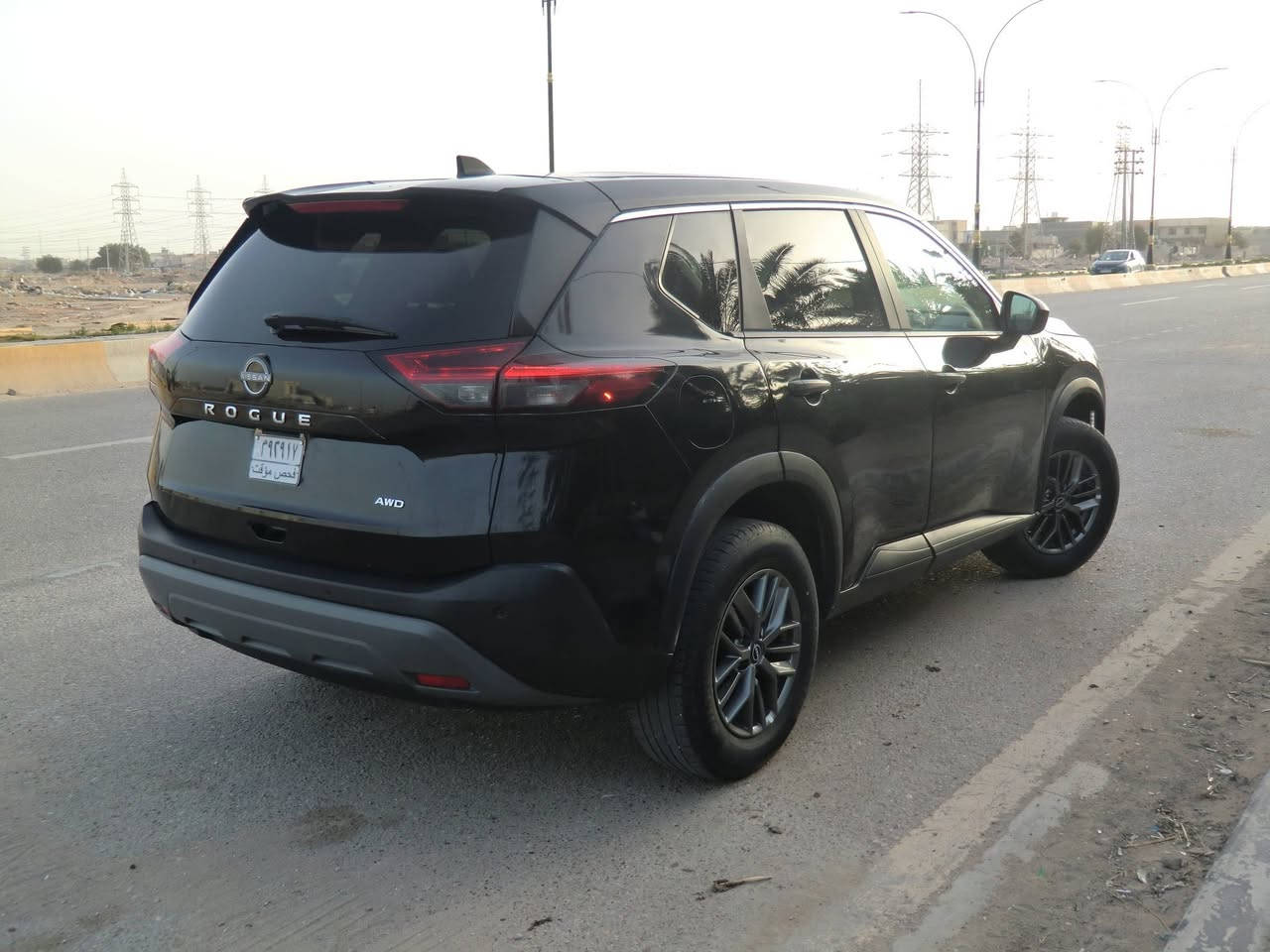 نيسان روج موديل 23 مواصفات S AWD
بدون ايرباك 🤩 
بدون رقم تترقم محافظات 
حادث سطح خفيف جدا 
فيديو يوضح الحادث 👇 
السعر 145
مكان السيارة كربلاء 
***********
@إشارة
