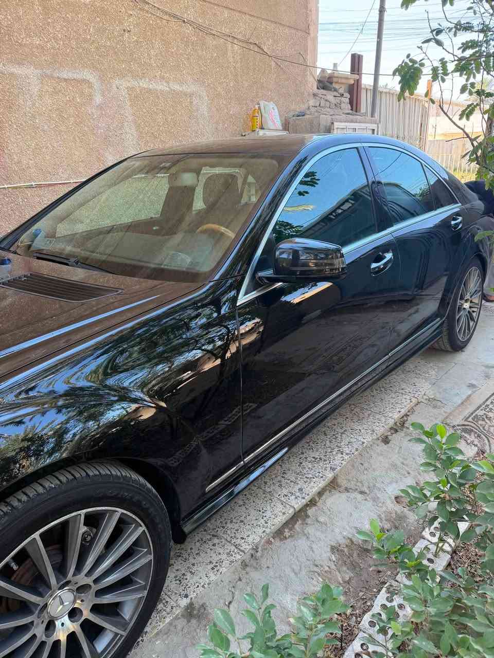 S350
2009
بغداد باسمي 
جاهزه من جميع النواحي ومواصفات السياره معروفه 
مكانهه بغداد 
السعر 17 ونص وبيها مجال 
***********
