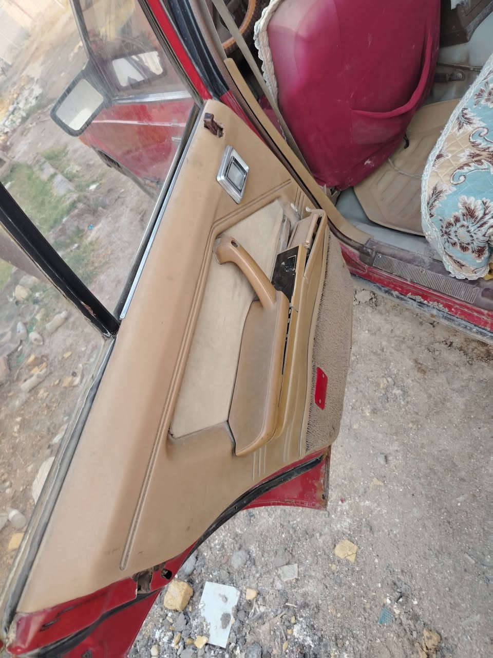 سوبر 85 مكينه 2500 سنويه لل 30 بسمي رقم بغداد دولي السياره بيها خياس وجارده مكينه وكير شرط السعر ٢٥ قفل قفل مكاني سوق الشيوخ للتواصل ***********
