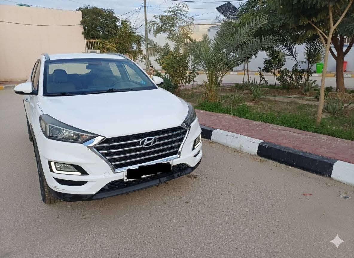 توسان ٢٠١٩ للبيع / السعر ٢٧ مليون وبس..
ثلاث أنظمة قيادة..
رقم نجف الجديد..سنوية مجدده .
سايد بريك رجل..
كشن السايق كهربائي..
تبريد قطعتين..
هوائي نيفيكيشن..
شحن وايرالس..
حساسات امامي وخلفي..
اشارة بالمرايا الجانبية..
بصمة عدد ٢ ..
تبديل الدهن على العداد..
بيها ضربة بسيطة بالدعامية الخلفية..
التواصل مع المالك
***********
