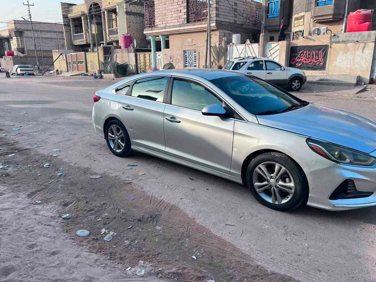 سلام وعليكم سونانته مديل 18 وارد امريكي بيه 3 قطع صبع جملق وبنيد وجاملق ثاني بدون دواخل سعر جوه سوك بيع مستعجل سعر 107 بكاني بصره خور الزبير ***********
