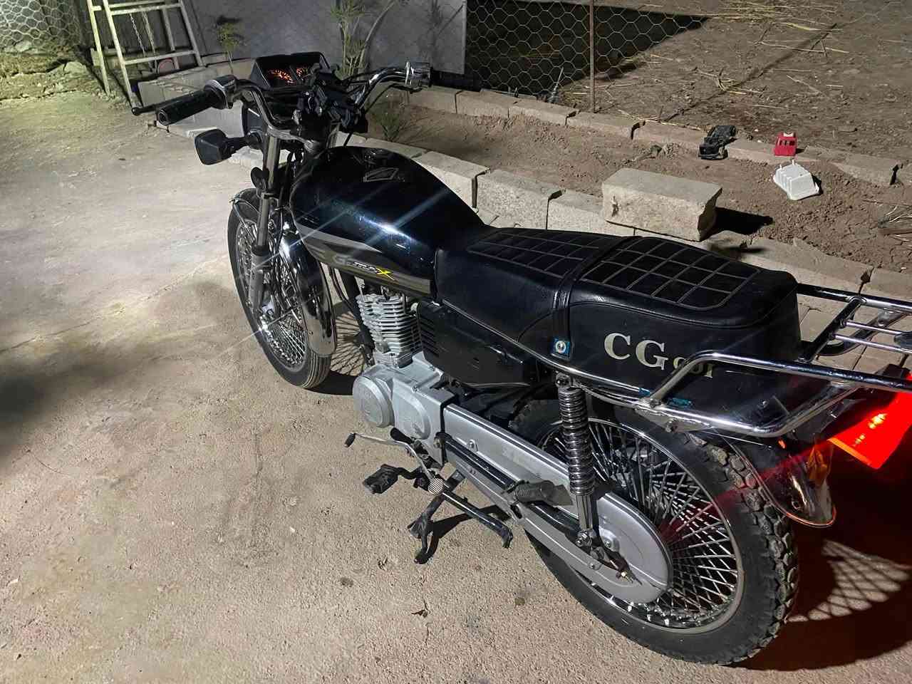 سەرەتا بە ناوی خوا
Namipro 2020 

بۆ فرۆشتن ماتۆرەکە تا بڵێت  مەزبووتە بێ کێشەیە  ماتۆرەکە تۆزێ سەوتی کەمشەفتی تیایە  دوو تایەو ویلی تازەیە   هەموو گیانی مەزبووتە 

نرخ ٣٨٠ کەمێک مەعامەلەی تیایە براینە 

شوێن سلێمانی 

ژمارە موبایل ***********

گەر مشتەری نیت تەلەفون مەکە
