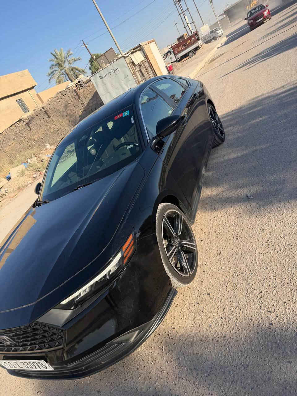 السلام عليكم
هوندا اكورد موديل ٢٤ للبيع سعرها ١٧٣ 
نقصها رادار فقط 
حادثها بنيد مبدل ومصبوغ 
وصار بيها شويه تصليح بالشاصي الأيمن 
الأيرباكات راجعه سيتم بعمان 
رقم بغداد بأسمي تحويل ثاني يوم 
للتواصل ***********
