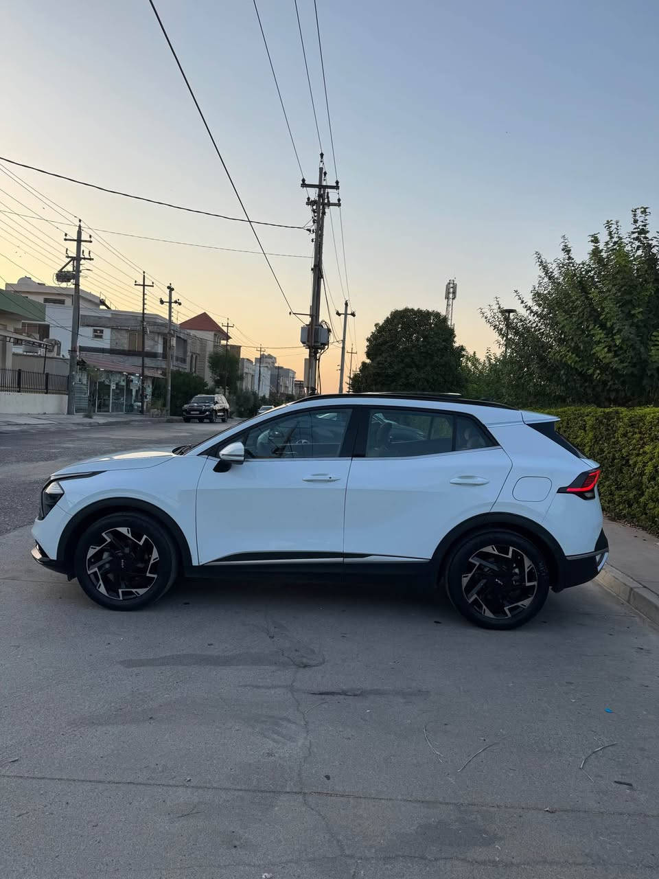 Kia Sportage 
کیا سپۆرتاج ٢٠٢٤ فول مواصفات 
خەلیجی سفری ئێرەیە
رەنگی سپی بەفری 
59,000km  کم ڕۆشتوە 
فول مواصفات 
پانۆرامە - گوشین هیتەر - سوکان هیتەر - بەسمە و شغال - ٣ مۆدی رۆشتن - سندوق شفت - ڕادار - کامێرە و حساس - لایت لید 

گێر و مەکینە و کارەبایات بێ کێشەیە 

بەناوکردنی بەشەرت 700$ غرامە پاش معامەلە دەتدەمەوە  

١ دەرگای پشت سایەق بە بیلادی شەریکە گۆڕاوە 
٢ بست بۆیاغی هەیە لە چاملغی پشتەوە 
٢-٣ جێگا تعدیل ساردی پێوەیە 
ئێرباگ هیچی نەتەقیوە 

سعری 188$ وەرەقە و مەجالی فرۆشتنی تێدایە 

رقم مۆبایل + واتساپ + ڤایبەر 
***********
0️⃣7️⃣5️⃣0️⃣3️⃣4️⃣7️⃣1️⃣3️⃣7️⃣0️⃣ شقلاوة, أربيل
