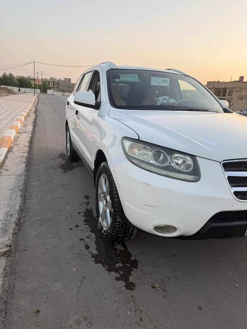 السلام عليكم سنتافيه ادوات كصة جنطه شغل درجه اوله باجات  متومه رقم سنويه شرط حاسبه
بانزين بانزين  #سبعه_راكب دواخل جلد  تبريد خلفي ومامي هيترات  مري شفط  مكينه المرغوبه كفاله مكينه وكفاله حداديه 100%100تبريد ثلج ويه سويج تخم تاير سياره جاهزه
العنوان ميسان السعر 50 وبيه مجال لشراي ***********
