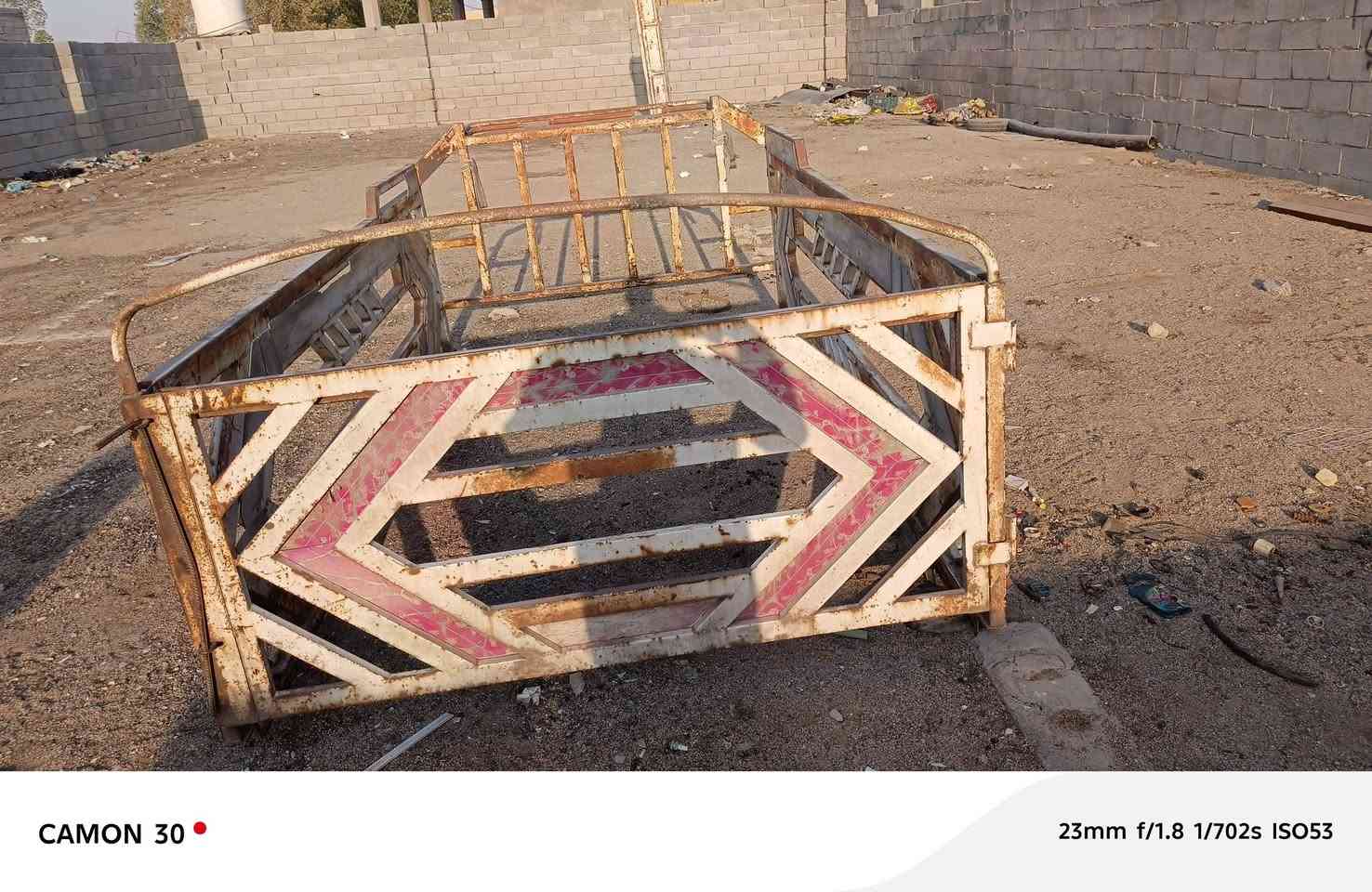 سلام عليكم محجر كيه نضيف سعر 350 عنوان زبير ***********
