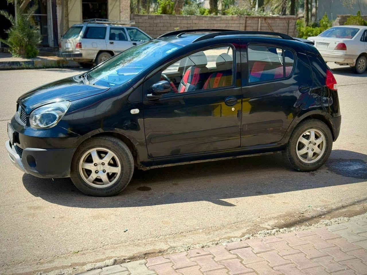 باندا GX2 (كروز) للبيع...
السيارة موجودة في الموصل الكرامة معرض بابل 
موديل 2013 
كلين بدون ضرر بدون صبغ 
رقم اربيل سنوية لنهاية 2027 شرط التحويل 
محرك  4 سلندر بحالة ممتازة  
اصل كير عادي 
تبريد ❄️ ثلج
تدفئة ☀️
5 ويل كب تايرات جدد 
السيارة وضع شركة وجاهزة من كلشي 
وكلشي بيها شغال 
مكان السيارة الشرقاط 
السعر 49$ ومجال 
اتصال ***********
