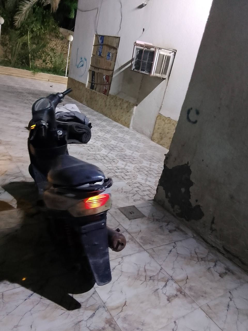 سلام عليكم دراجه ماكس عدله كايمه  لبيع شوفت عينك سعر 400وبيه مجال بصره قضاء لمدينه رقم ***********واساب

