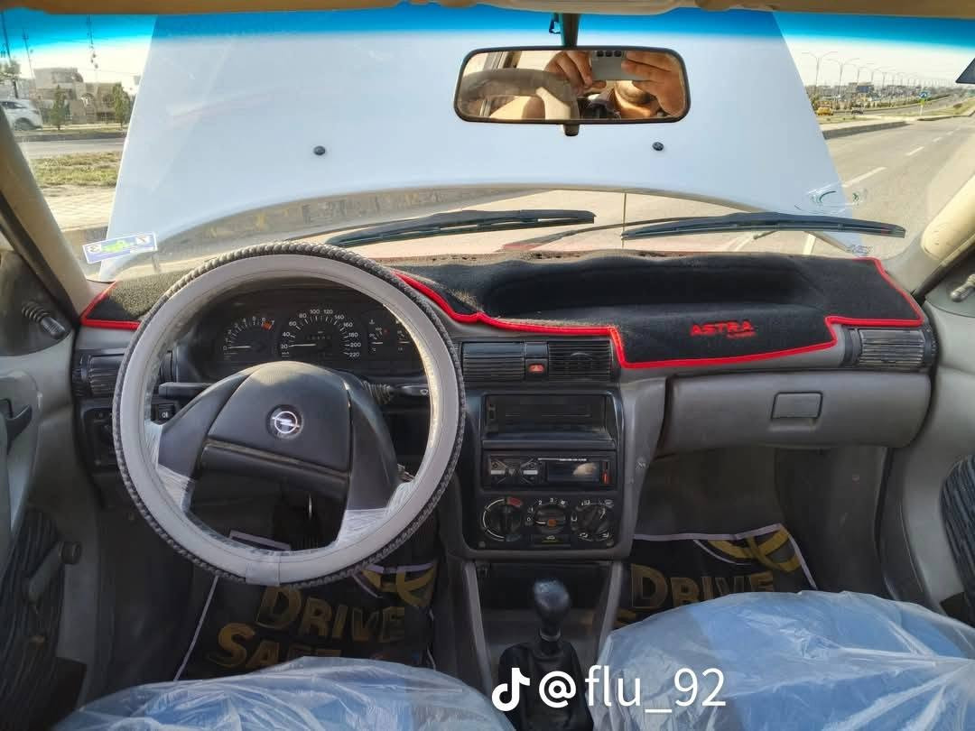 السلام عليكم سياره استرا ستيشن موديل 93 مكان موصل بيع مستعجل التواصل على الرقم***********
