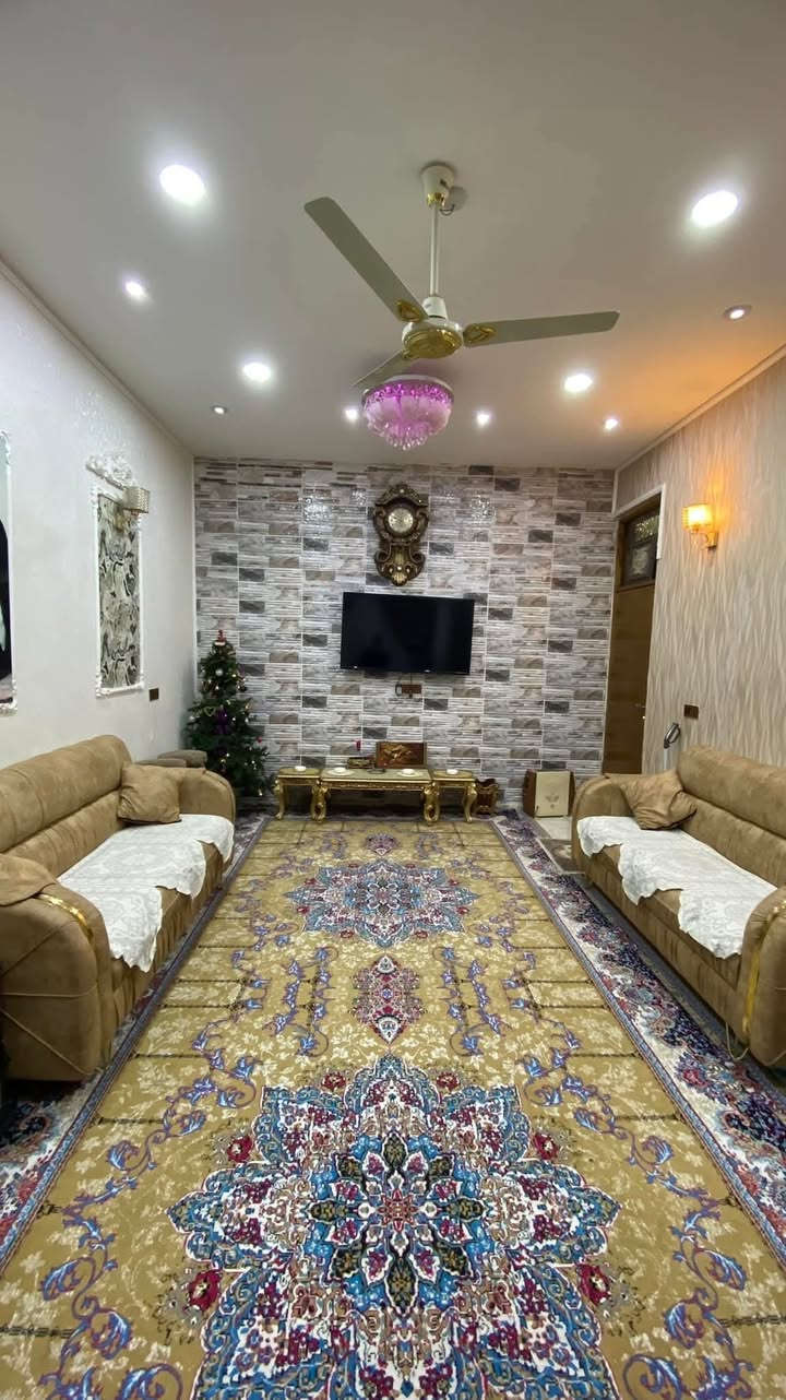 🔴 اعلان رقم 163
#منطقة_الزهراء_قرب_مركز_الخلود
 بيت للبيع يبلغ مساحته
150متر
الواجه 10 م 
النزال 15 م 
الشارع 10 م 
طابو صرف بناء حديث

🛑 ط1 
غرفه نوم ،،صاله ،استقبال ،،مطبخ، مجموعه عدد 2

🛑 ط2 
ثلاث غرف نوم ،صاله،مع مجموعه
#ملاحظة_مطلوب_اسكان_30_مليون 
السداد الشهري  200 الف
لطلب السعر: أكتب رقم 4
🍁🍁🍁🍁🍁🍁🍁🍁🍁🍁
للاستفسار او الاتصال على الأرقام التالية 
المكتب:📞📞      ***********
🍁🍁🍁🍁🍁🍁🍁🍁🍁🍁
عنوان مكتبنا : 🏦#الخاجية_قرب_علاء_ماركت
