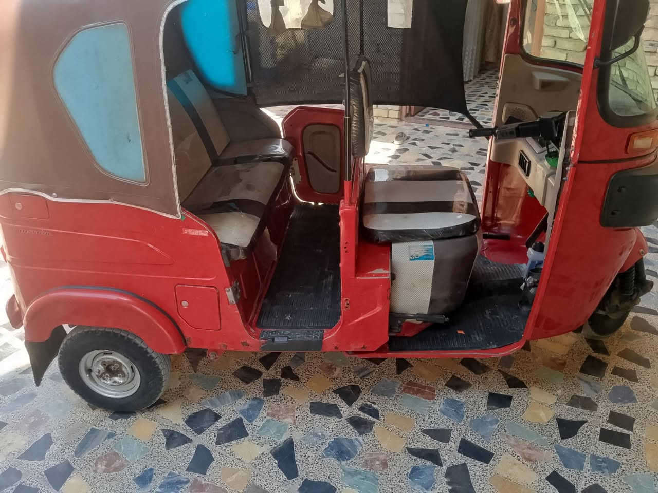 السلام عليكم تكتك البيع موديل 22 بيه بس صفحه وتكتك خير من الله السعر 8800 العنوان المدينة حي طارق الوسط ***********
