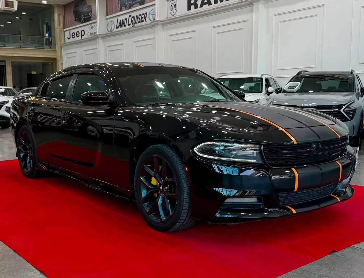 🇺🇸 دودج شارجر 2019 (SXT) للبيع 🇺🇸
🔹 المواصفات العامة:
 الموديل: 2019
 الفئة: SXT
 المسافة المقطوعة: 61 ألف ميل
 الرقم: أربيل (تحويل / وكالة مضمونة)
🔹 المواصفات والراحة الداخلية:
 شاشة كبيرة
 كاميرا خلفية دوارة (مع حركة الاستيرن)
 كشن كهرباء + كشن تدفئة (هيتر)
 تشغيل عن بُعد
 وباقي المواصفات المعروفة لفئة SXT
🔹 حالة السيارة والتفاصيل:
 السيارة جاهزة وبدون أي نقص.
 تخم تاير جديد.
 سونار وصور الحادث متوفرة.
📍 العنوان: بغداد - الكاظمية / معارض جكوك - معرض البحر المميز
📞 للاتصال والاستفسار:
 *********** بغداد, العراق
