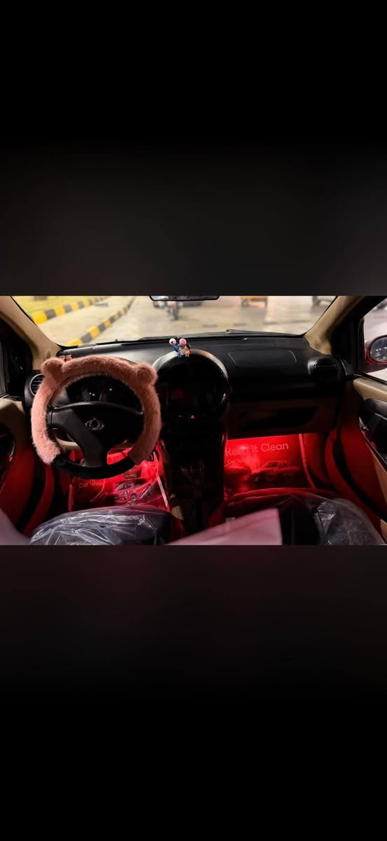 موديل ٢٠١٢ • مكينة وكير مكفولة • شاشة وكاميرا