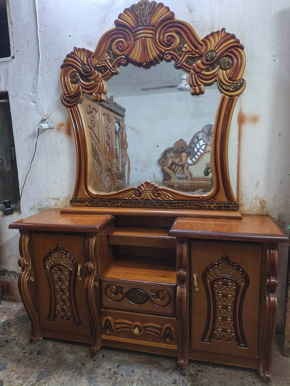 غرفه اخشاب ام السته نجاره جديده كلش نهايته ٦٥٠ مكان ناصريه ***********
