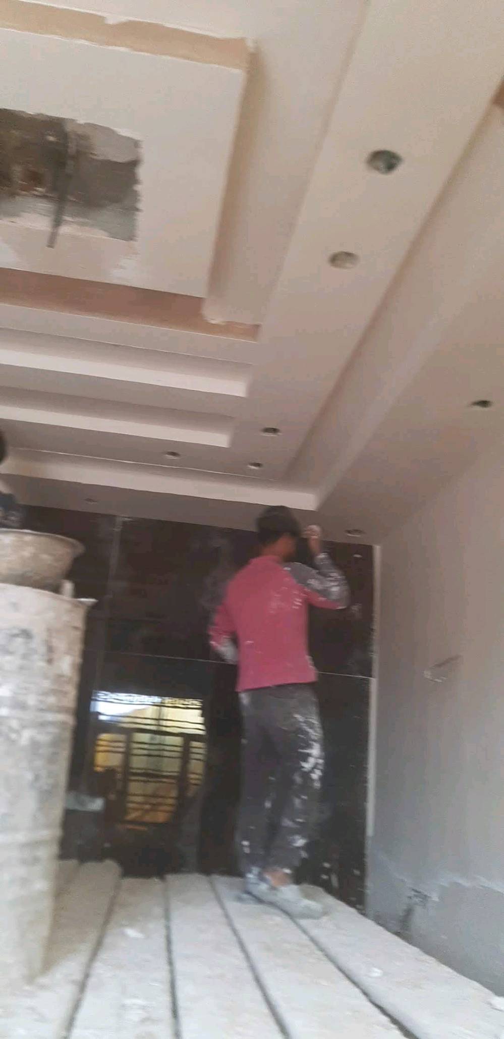 سلام عليكم كادر خلفات بياض فقط عمل هندسه بداخل بغداد فقط