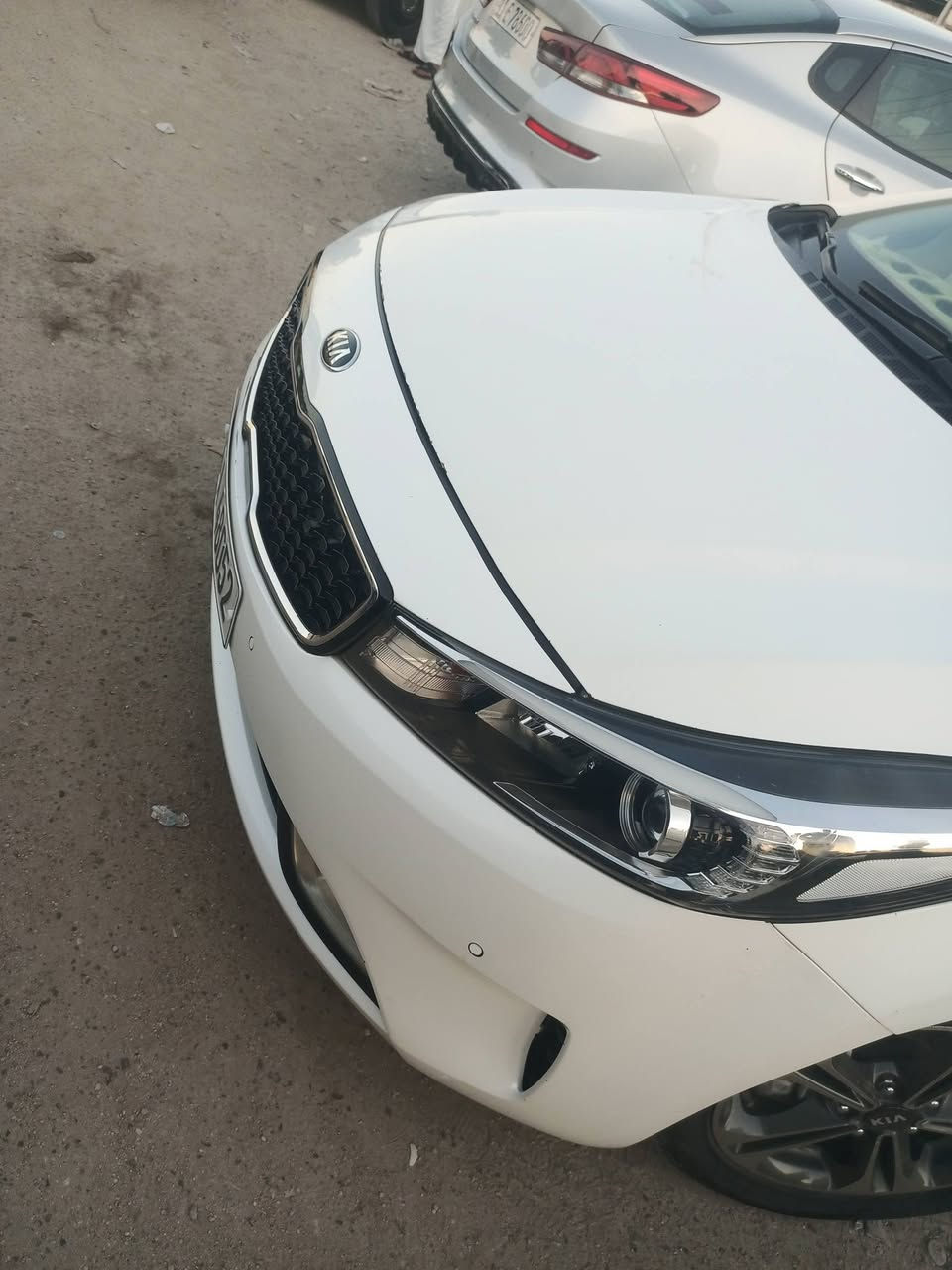 ‏سيراتو 2018 مكينه 2000
‏مكينه وكير كفاله شرط
‏رقم انكليزي مداور ثاني يوم
‏فول عدا البصمه دواخل صاج
‏مكاني السماوه الرميثه 
‏بيه تبديل جاملغ امامي جهه السايق فقط 
‏الباقي كفاله تبريد قطعتين
‏السياره ناعمه كلش وحلوه 
‏ترايك وين مايعجبك تحويل ثاني يوم
‏
‏السعر 137$ وبيه مجال 
‏***********
‏***********
‏
