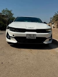 k5 جي تي لاين رقم بغداد ب اسمي   السيارة فووول عدا الفتحه  راداار امام...