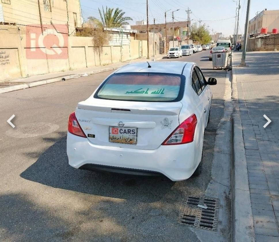 سلام عليكم نيسان سني 2020هندي ام لبليتة الزركة سيارة حلوه ونضيفة كير ومحرك بلاد بيها بارد بالصندوك والباب دحكة ما مصلها مبينة باب خلف العبري وحالوب سنوية منتهية الربيل 
تجي وشوف السيارة مكان السيارة السعر 95  بصرة المعقل 
لتواصل واساب او تصال 
*********** البصرة, العراق
