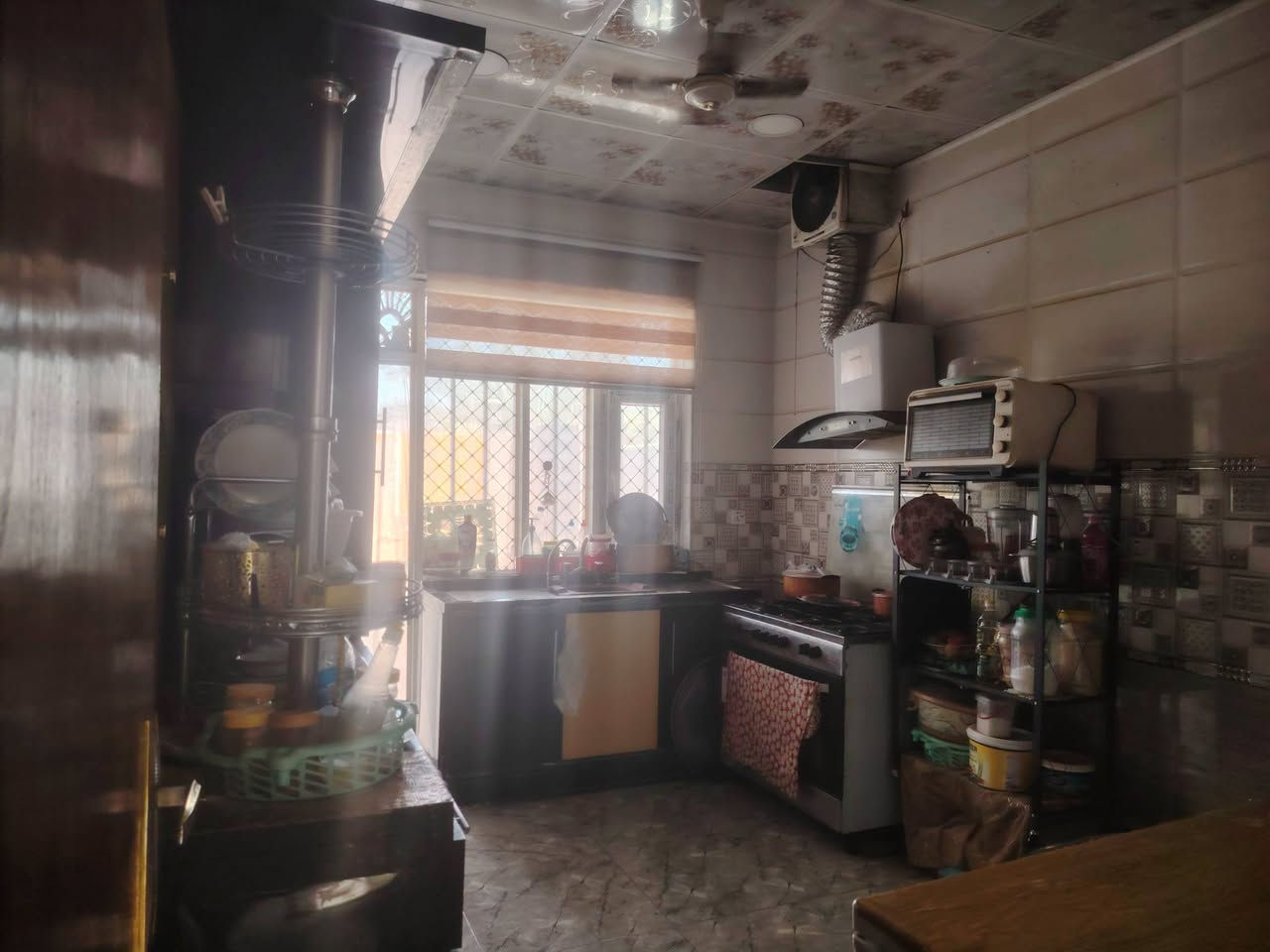 السلام عليكم
دار للبيع طريق سيد ابراهيم
مساحه ٢٠٠ متر علما بناء حديث درجة اول
طريق خط النفط
تفاصيل //استقبال ومطبخ وغرفه نوم عدد اثنان مجموعات صحيه داخليه وخارجيه كراج سياره
السعر //75
***********
