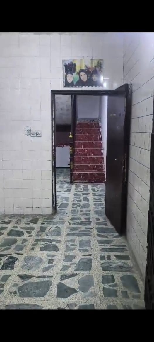 نصف قطعة للبيع شرك مسلح 72متر قطاع 1
قرب مدرسة أكد 
72 متر
***********
