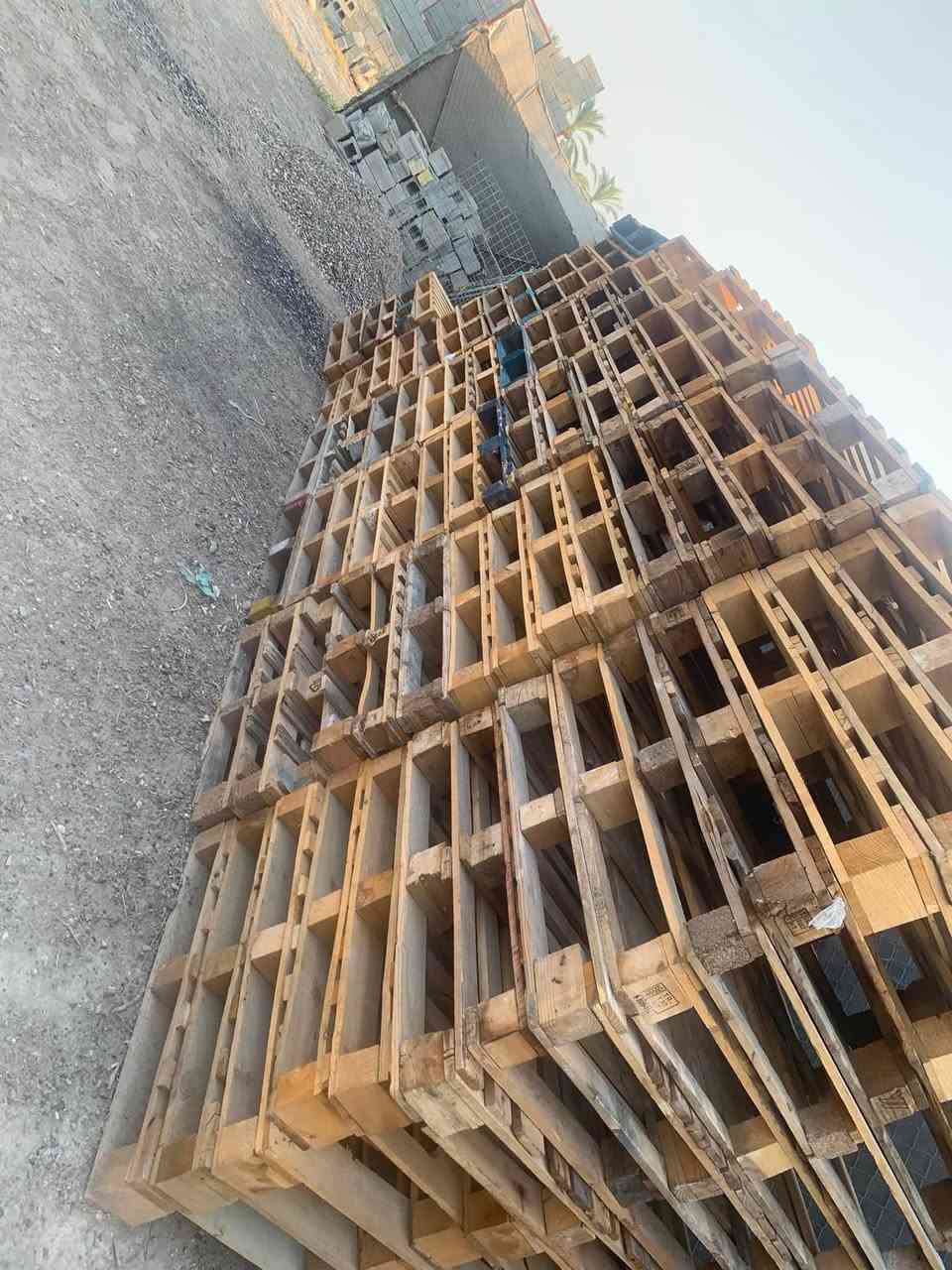 سلام عليكم
سكيب للبيع 
قياس 100*120
اتصل ***********
