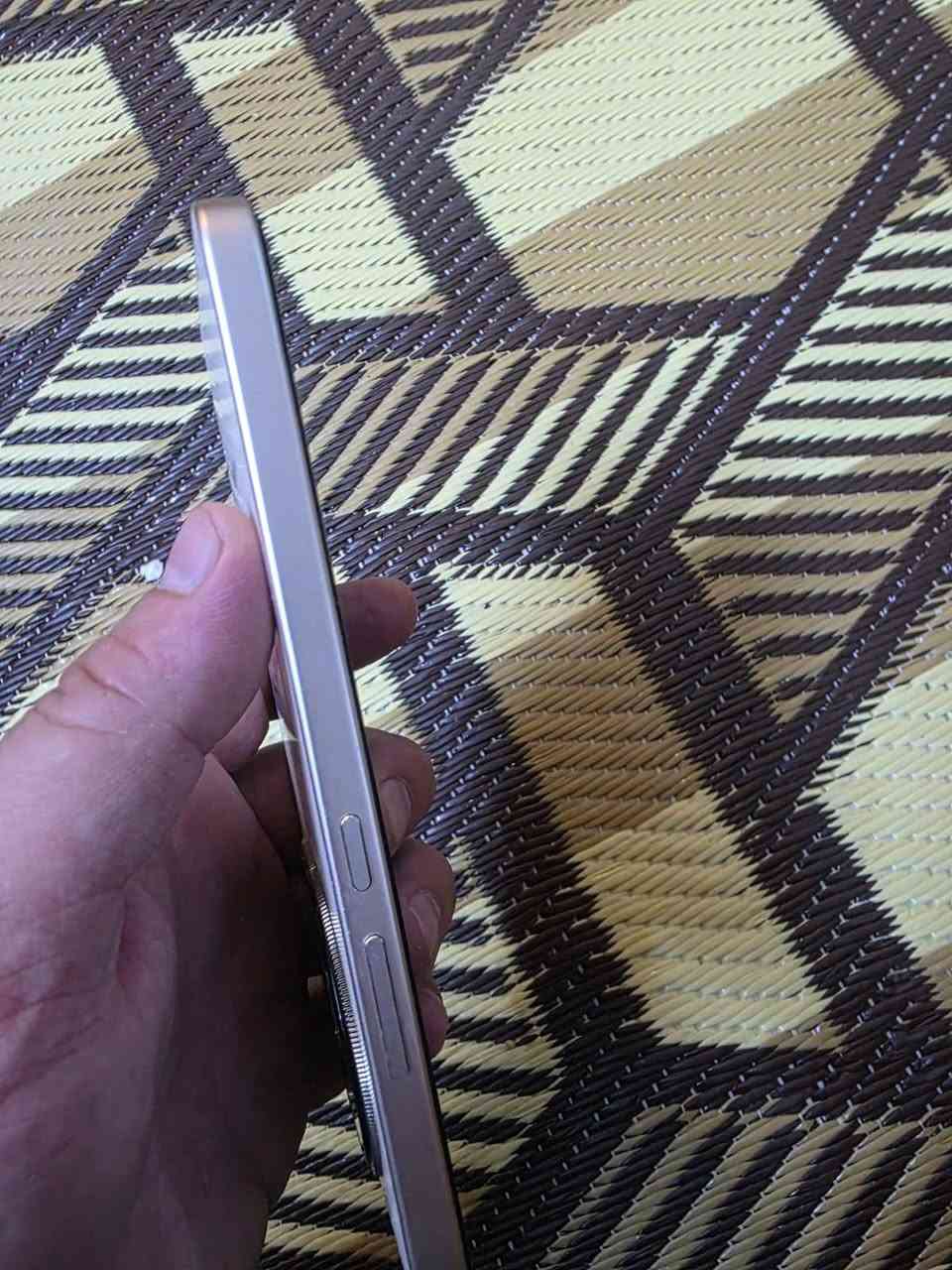 هونر x9dمستعمل للبيع…بيه طخه.. واضحه بل صور  ..مكاني بغداد.. ***********
