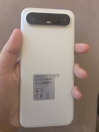 تكنو 5G • ٢٥٦ • فطر بالشاشة