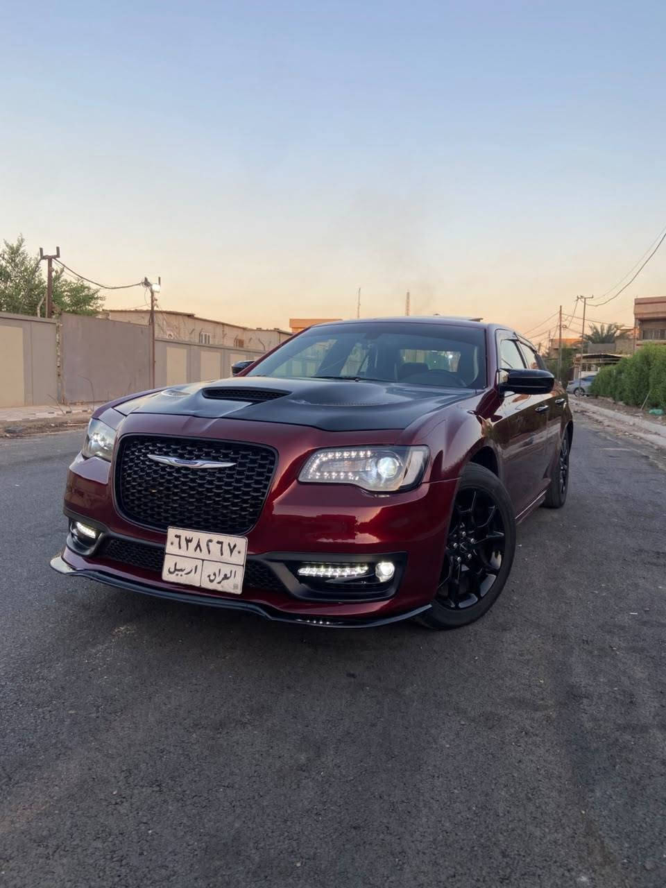 للبيع كرايسلر C300 موديل 19 أصل  السياره فول مواصفات رقم اربيل بانوراما محدث Sب الكامل حته الغرفة البنيد مالتها محدث والقديم موجود الاصلي 
بدون قطرة دواخل  السيارة نظيفة جدا ماشيه 114 mil
بنوراما 
مري قلاب 
سماعات الباين
كشنات تدفئة وتبريد 
كشنات الامامية كهرباء
تشغيل عن بعد 
ستيرن كهرباء
ويل ٢٠
رقم اربيل عليها أدامة كاملة  تخم تايرات صدر جديد كير محرك صدر تبريد كفالة برغي ممفتوح بيها السيارة حادثه موضح ب الصور السونار موجود السيارة بيها 3قطع صبغ حادثها   وجتي بيها قطعتين كلير من امريكا فقط رش بدون دواخل ابد باب السائق والجاملغ السيارة بيها ايرباك فقط البردة 
مكانها بغداد/الشعب /*********** 
السعر 178 وبيها مجال
